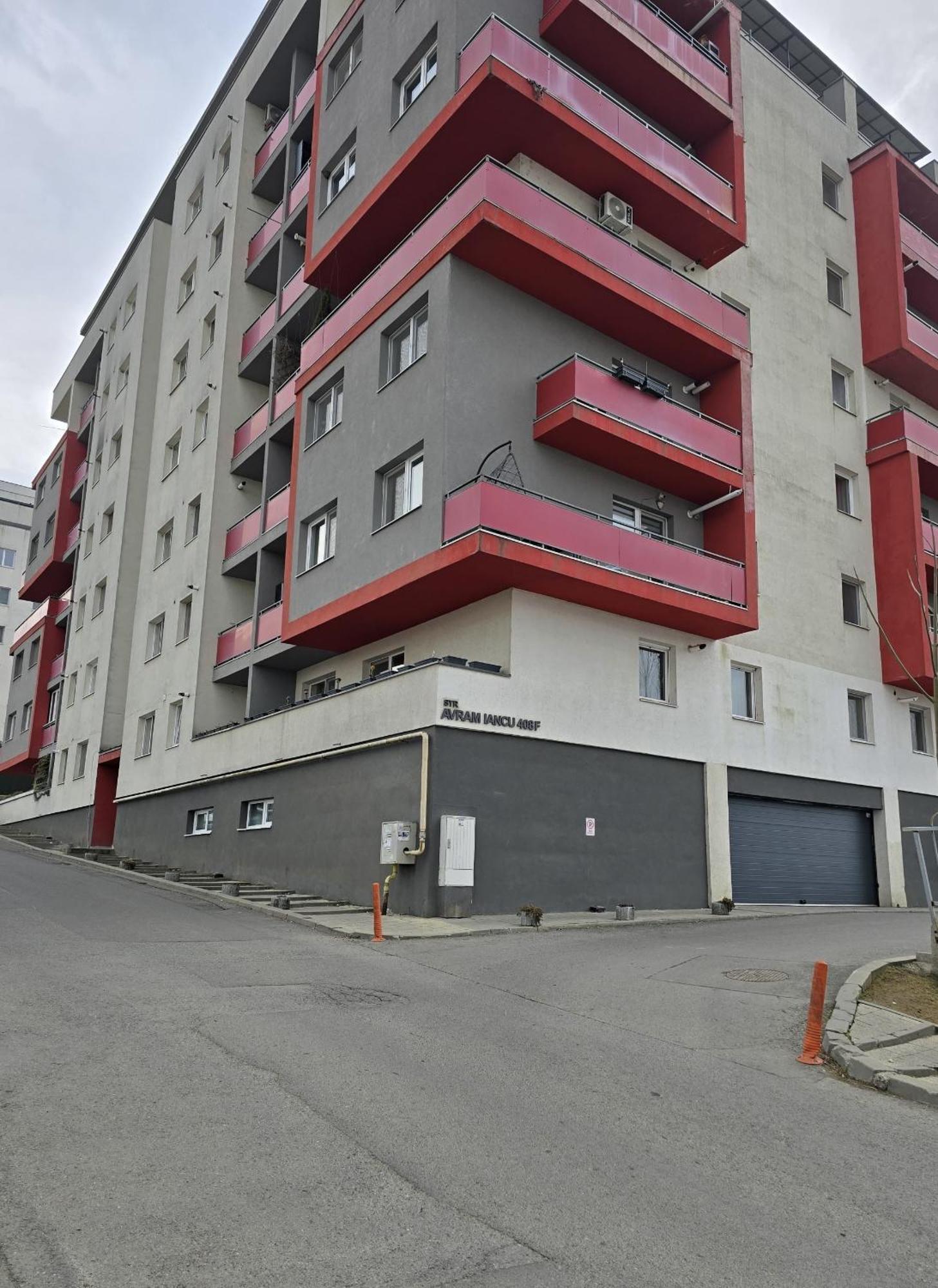 Gray Apartment Nearby Amethyst & Vivo Mall Floreşti المظهر الخارجي الصورة